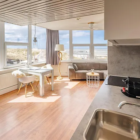 Neptunus 4* Bergen aan Zee